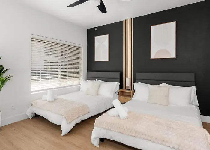 Stylish 2br-pool, Yoga Rm, Gym, Cabanas, Bbq,prkng *