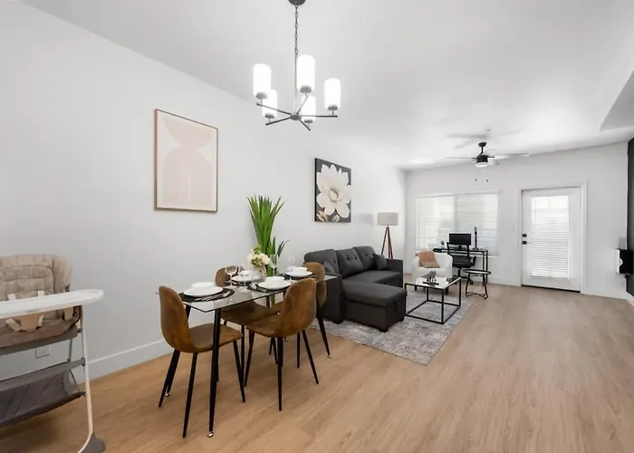 Apartment Stylish 2br-pool, Yoga Rm, Gym, Cabanas, Bbq,prkng *