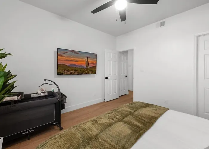 Apartment Stylish 2br-pool, Yoga Rm, Gym, Cabanas, Bbq,prkng